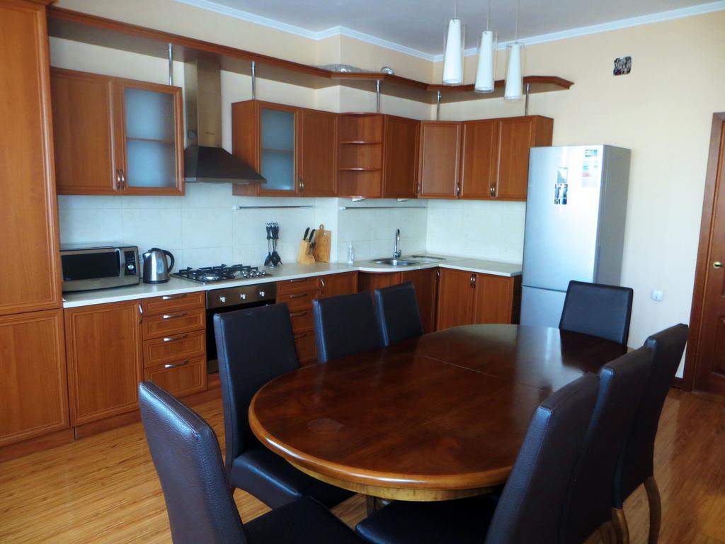 Bishkek House Apartament Екстериор снимка