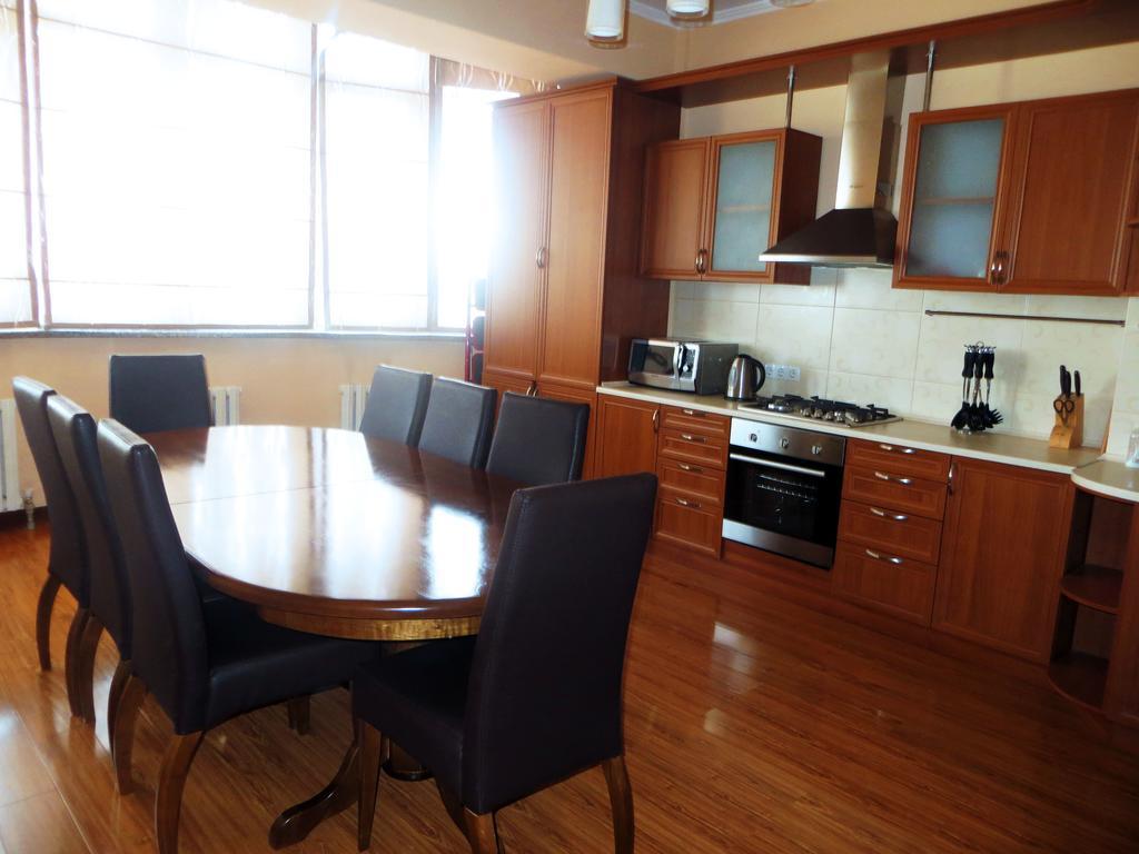 Bishkek House Apartament Екстериор снимка