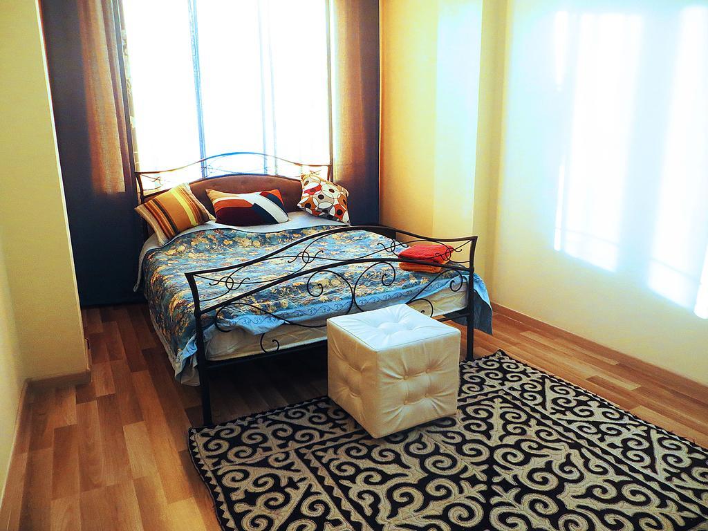 Bishkek House Apartament Екстериор снимка
